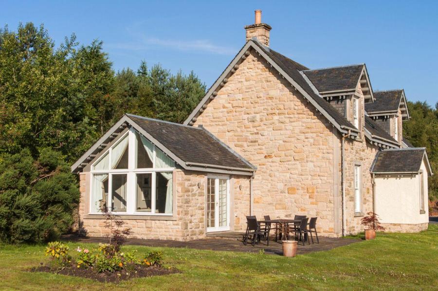 Accommodation Main Picture