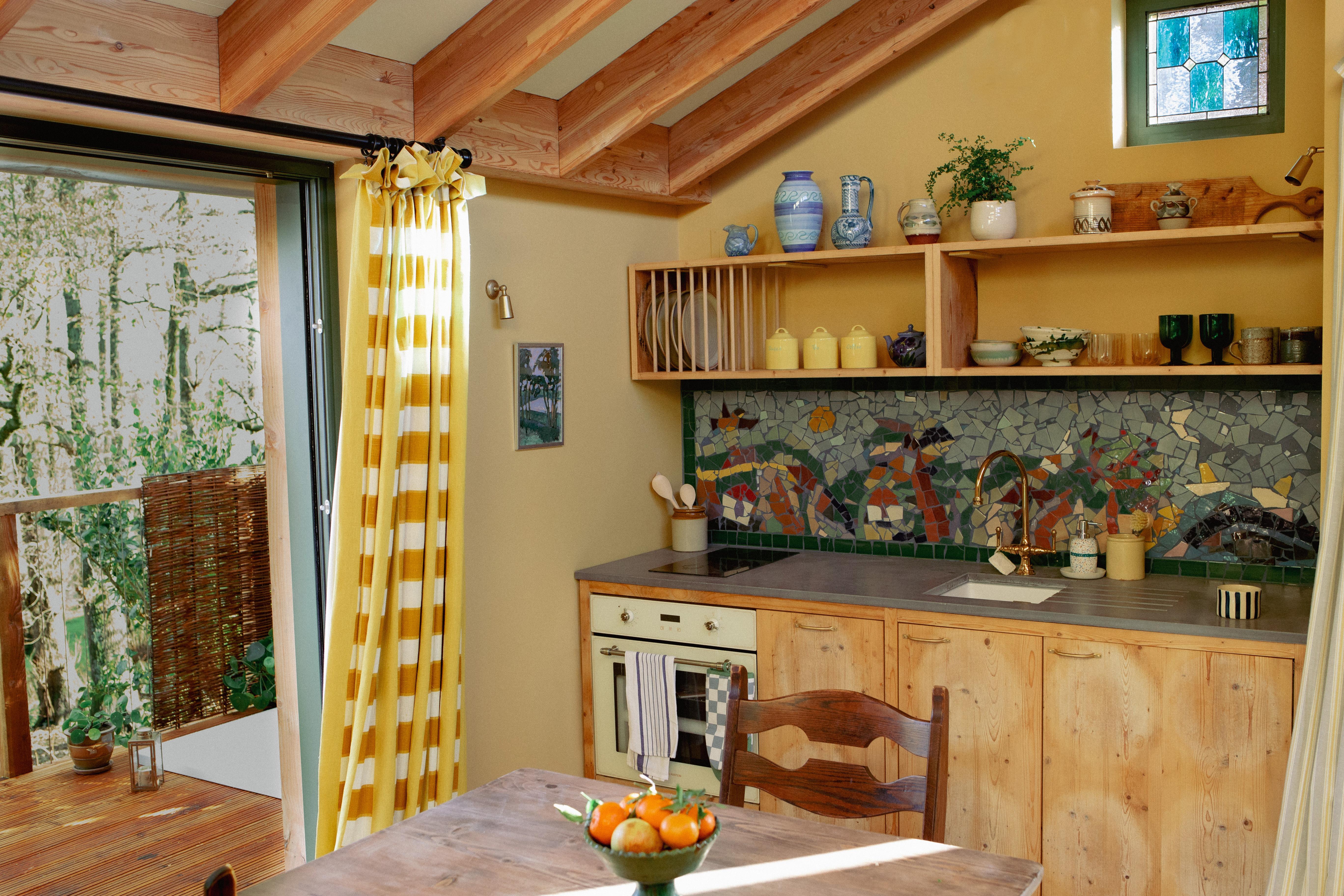 Crows' Nest One Image