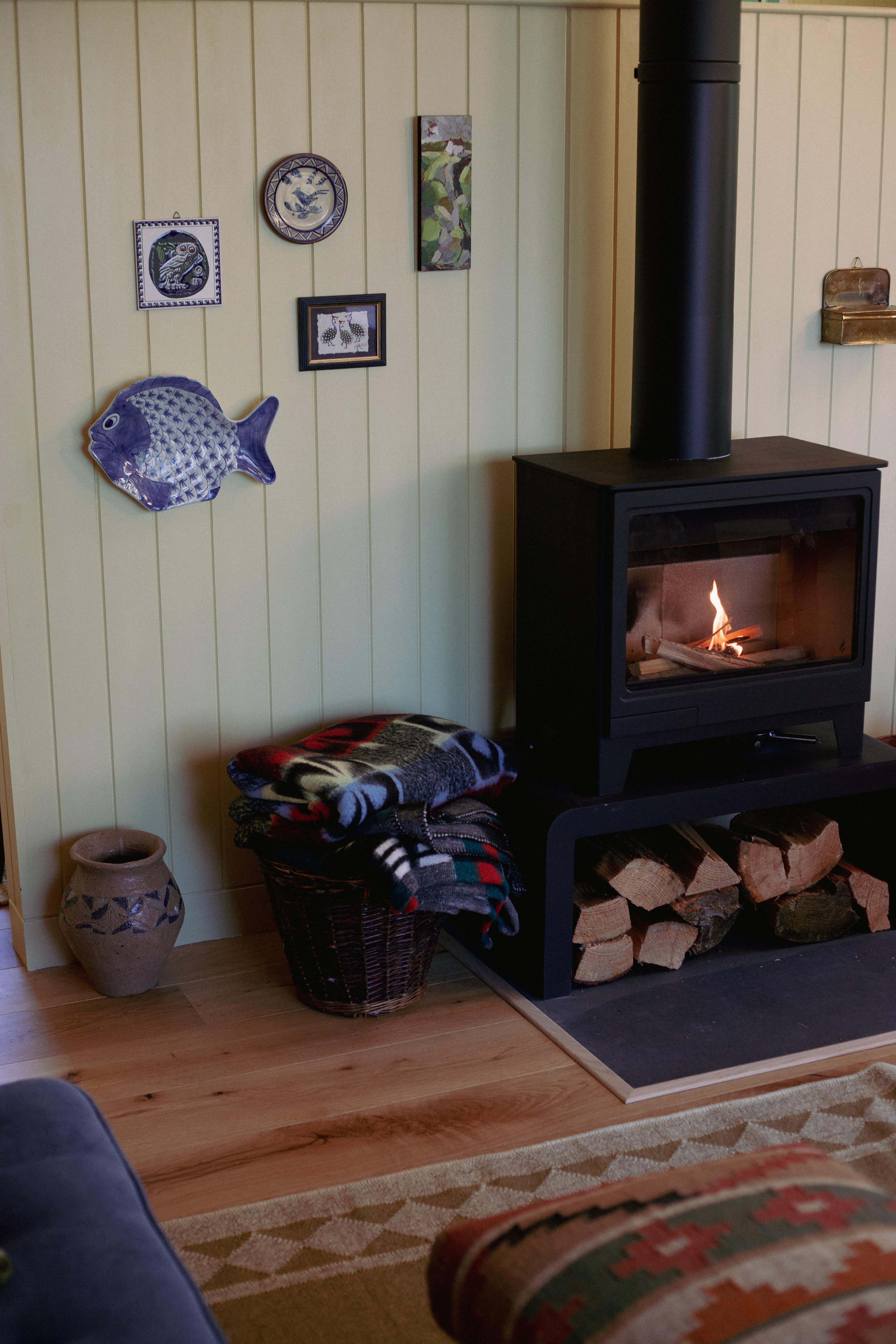 Crows' Nest Two Image