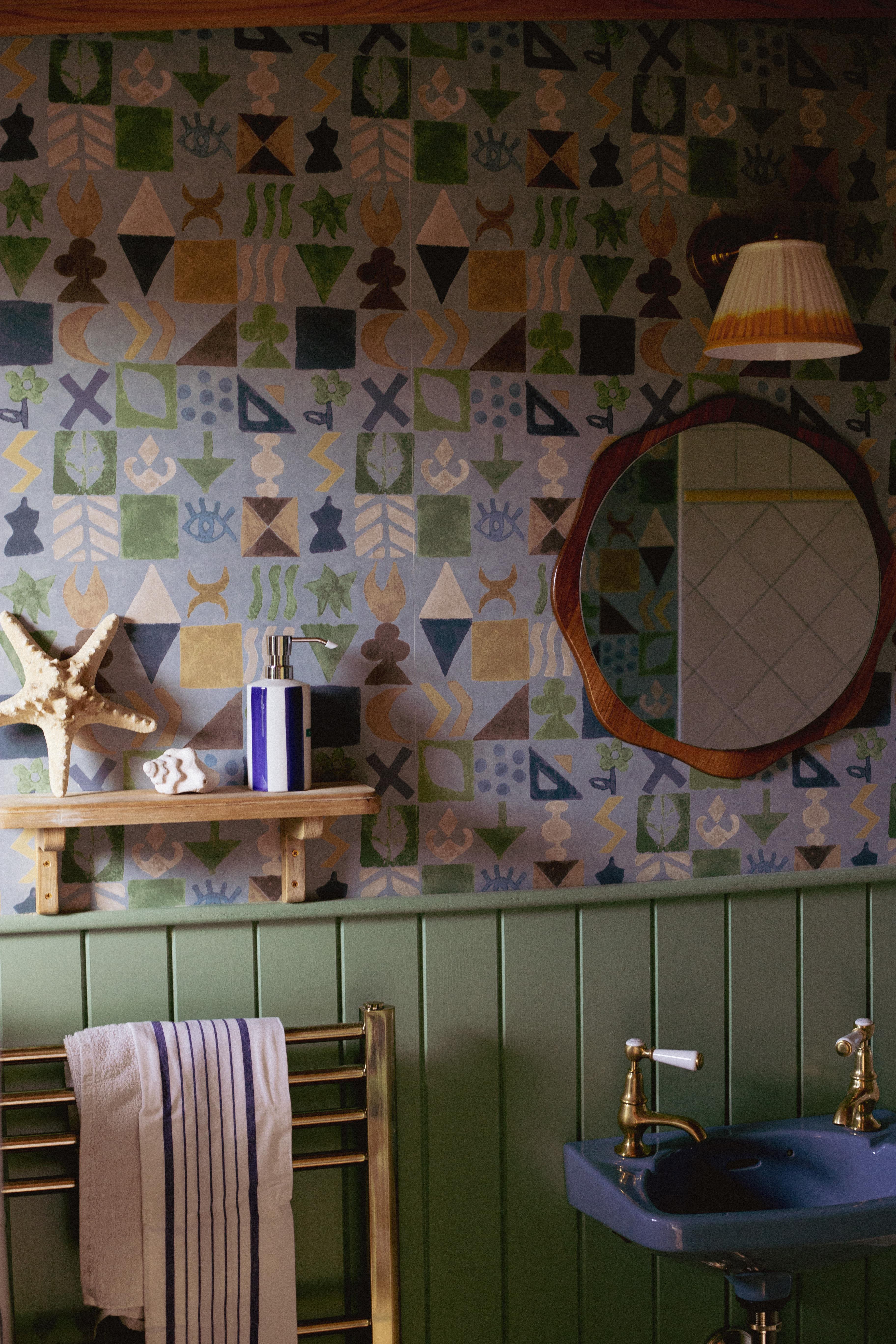 Crows' Nest Two Image