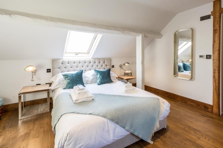 Accommodation Main Picture