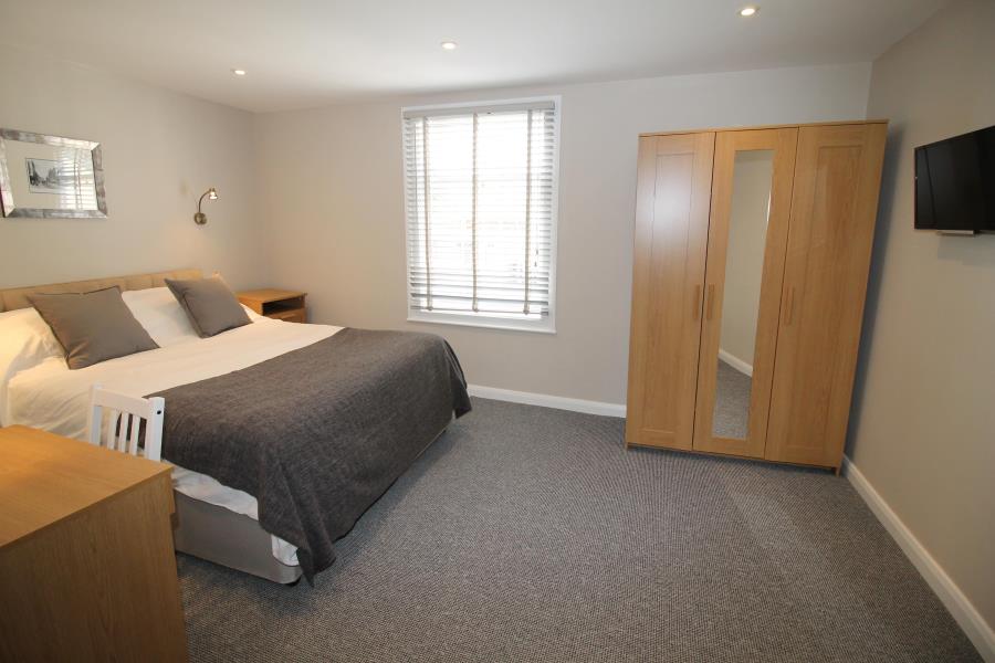 Accommodation Main Picture