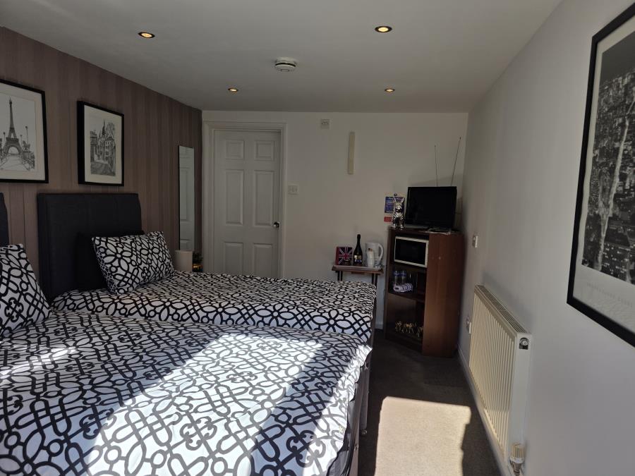 Accommodation Main Picture