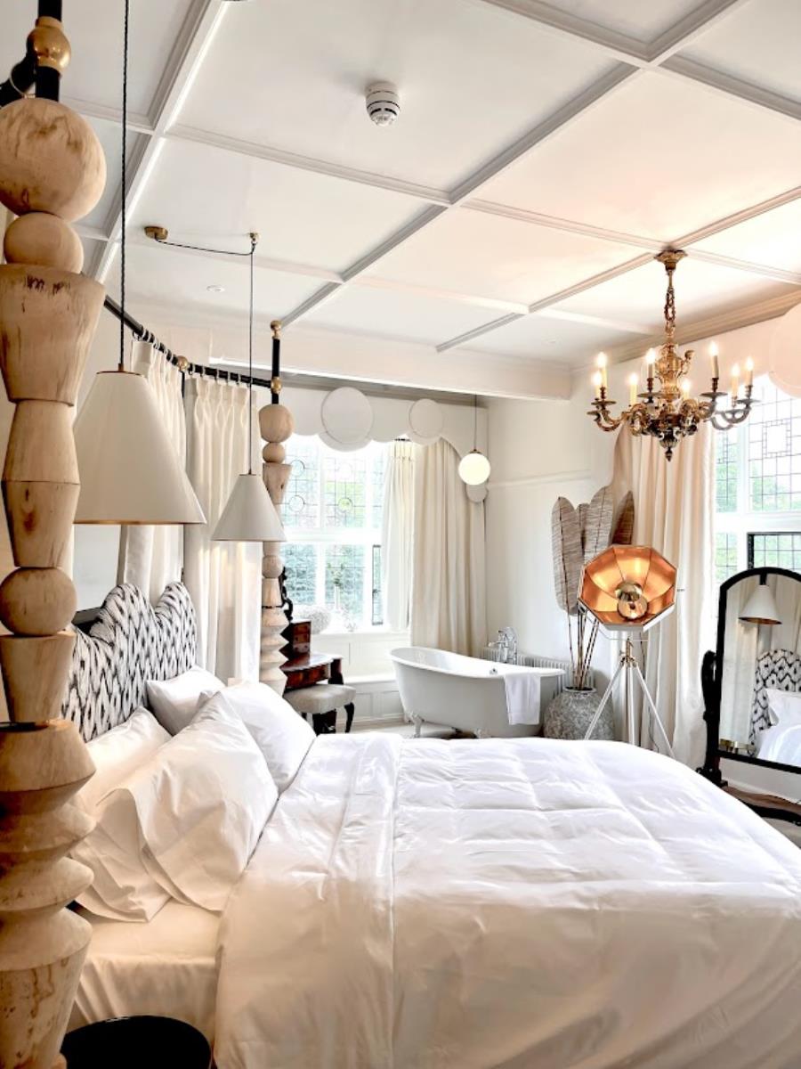 Accommodation Main Picture