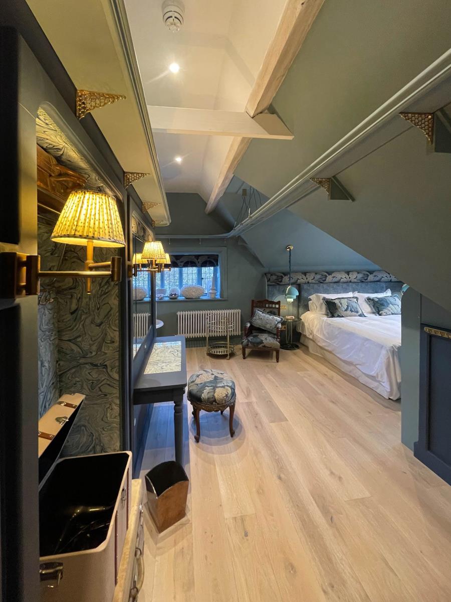 Accommodation Main Picture