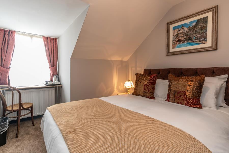 Accommodation Main Picture